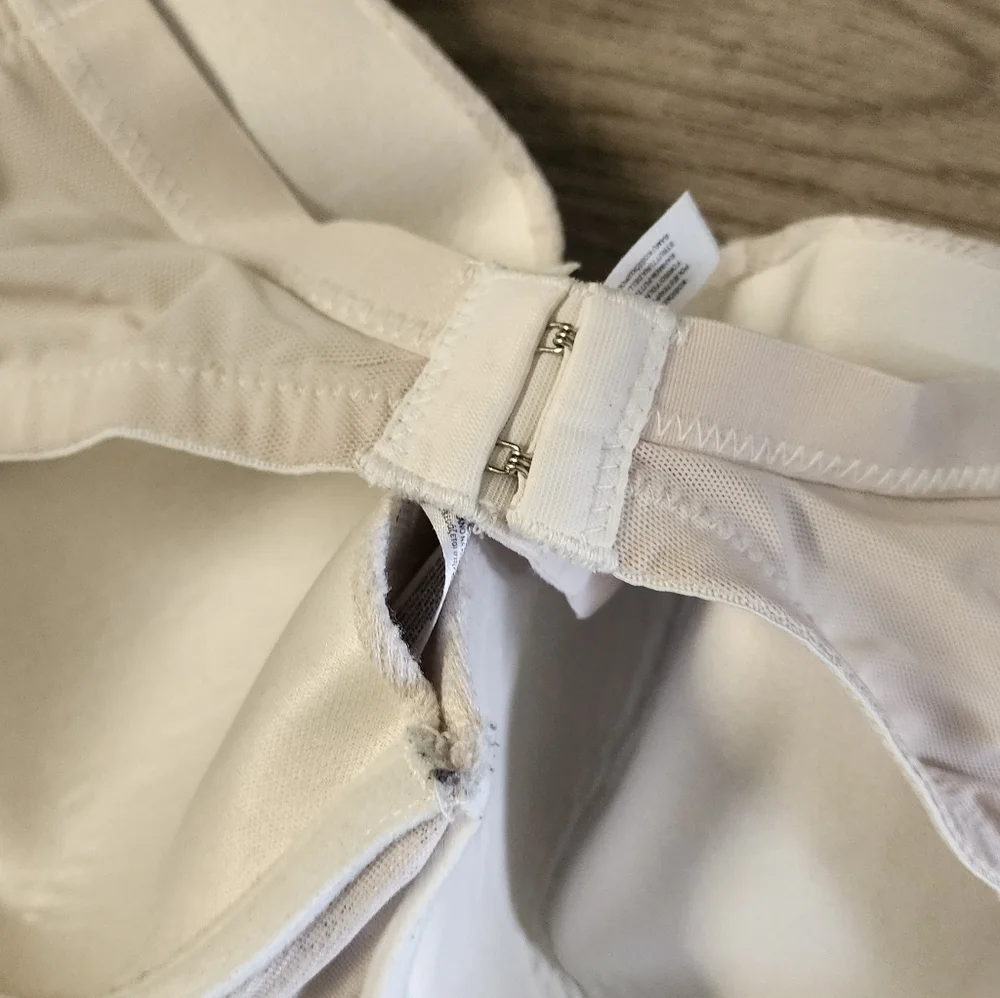 Primark White Lace Bra Floral and Panty Set Medium 36E EUC